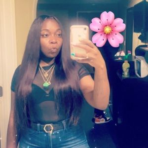 Meet your Posher, Regina